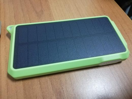 Внешний аккумулятор с солнечной панелью SS002 10000 мач Power Bank Solar Panel