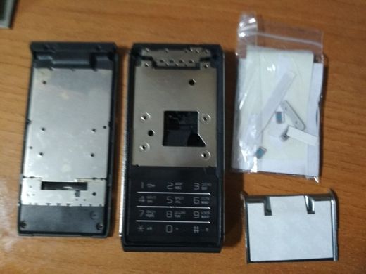 Корпус Sony Ericsson С905 серебро High Copy
