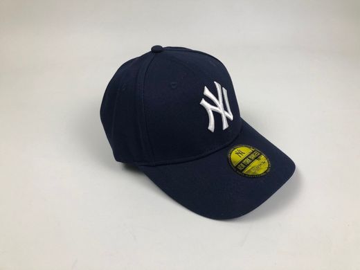 Кепка бейсболка New York Yankees (темно-синяя с белым лого) с наклейкой